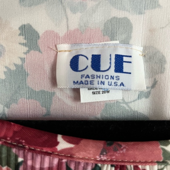 SOLD Vintage Cottagecore Floral Short Sleeve Dress Tags Attached - Picture 6 of 15